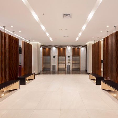 홀리데이 인 키토 에어포트 호텔 타바벨라 외부 사진 The interior of the new terminal