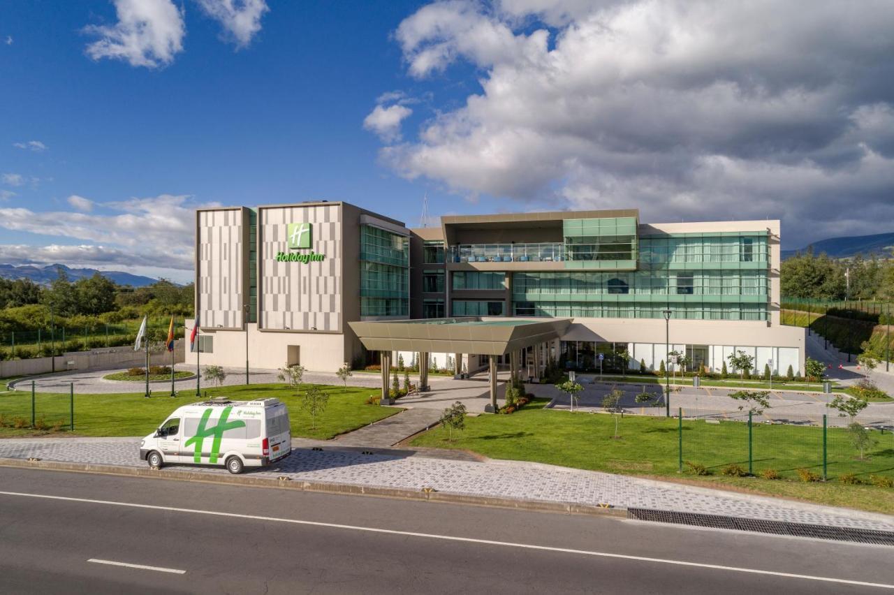 홀리데이 인 키토 에어포트 호텔 타바벨라 외부 사진 The new headquarters of the company in San Sebastián, Spain.